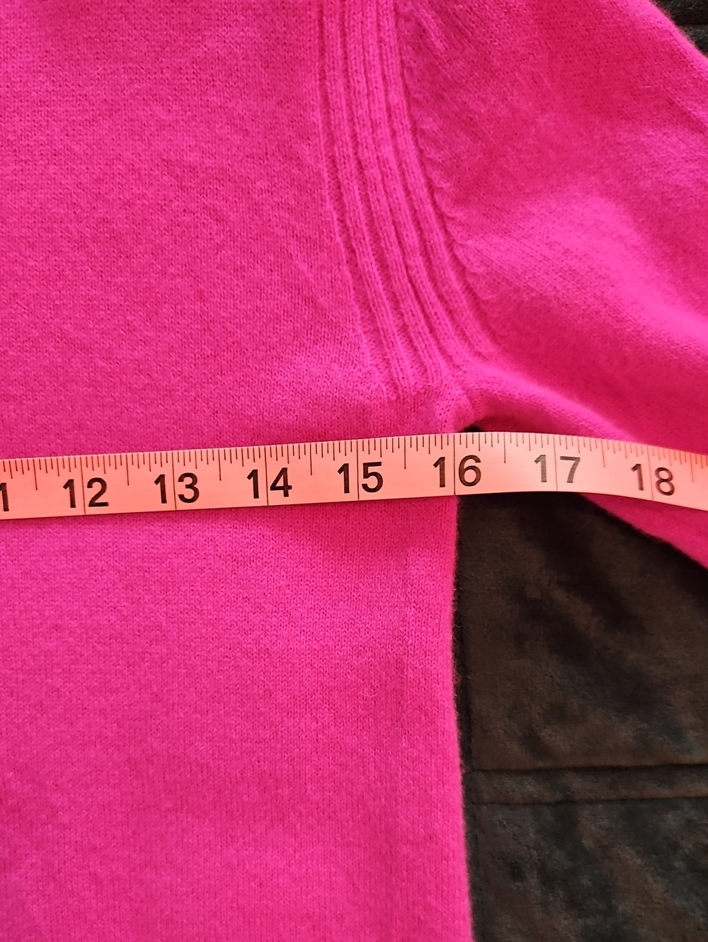 J.Crew 100% Cashmere Turtleneck Sweater | Hot Pink | Size XS | Luxury Staple - Picture 6 of 8